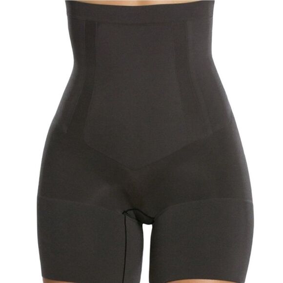 Spanx Shapewear "OnCore" High-Waisted Mid-Thigh Shorts SS1915 Black Sz L - Picture 4 of 12